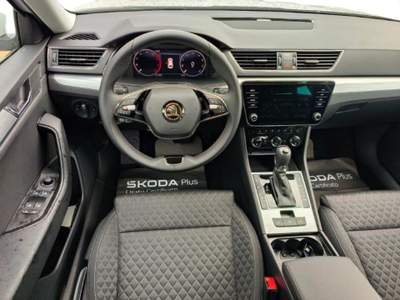Skoda Superb Wagon 2.0 tdi evo Executive 150cv dsg Bianco usata Pistoia