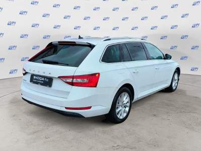 Skoda Superb Wagon 2.0 tdi evo Executive 150cv dsg Bianco usata Pistoia