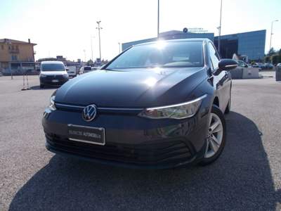 Volkswagen Golf 2.0 TDI 115 CV SCR Life Grigio usata SAN VENDEMIANO