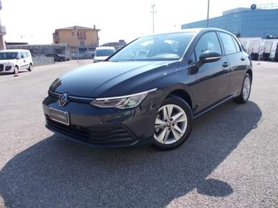 Volkswagen Golf 2.0 TDI 115 CV SCR Life Grigio usata SAN VENDEMIANO