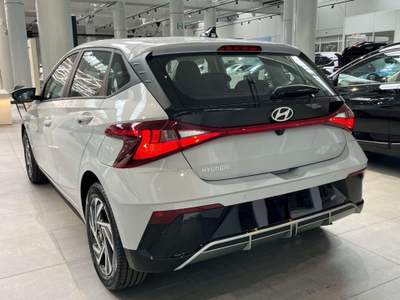 Hyundai i20 i20 1.2 mpi Connectline mt Verde usata Milano
