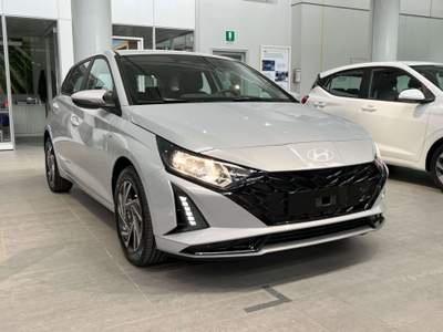 Hyundai i20 i20 1.2 mpi Connectline mt Verde usata Milano