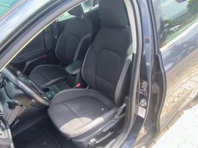 Ford Focus 1.0 EcoBoost 125 CV automatico 5p. Business Co-Pil Blu/Azzurro usata San Salvatore Telesino