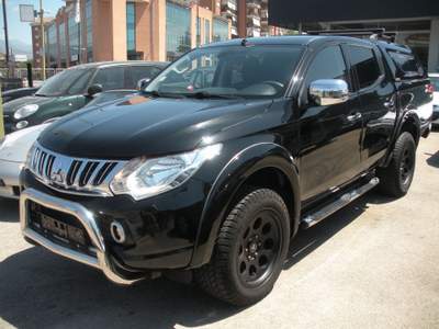 Mitsubishi L200 PACK BLACK Nero usata Frosinone