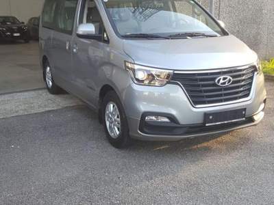Hyundai H-1 P716 Grigio usata Bareggio
