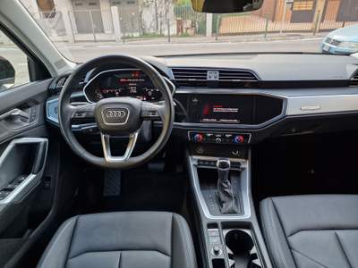 Audi Q3 18‘’/ MATRIX /CAM /KEYLESS/CARPLAY Nero usata Dolo