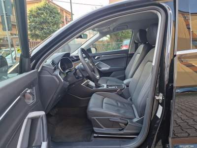 Audi Q3 18‘’/ MATRIX /CAM /KEYLESS/CARPLAY Nero usata Dolo