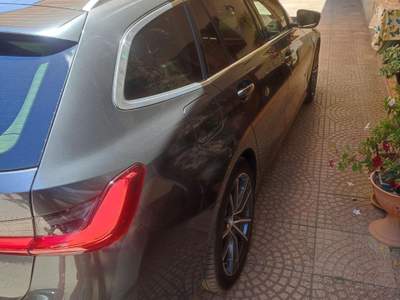 BMW Serie 3 320d Luxury 320 d Grigio usata Vibo Valentia