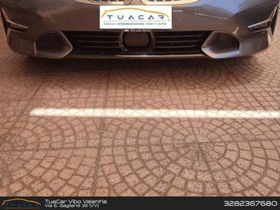 BMW Serie 3 320d Luxury 320 d Grigio usata Vibo Valentia