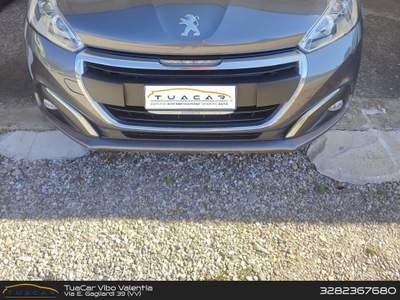 Peugeot 208 Active 1.6 Blue HDI 75 Grigio usata Vibo Valentia