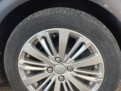 Peugeot 208 Active 1.6 Blue HDI 75 Grigio usata Vibo Valentia