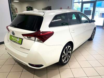 Toyota Auris 1.8 Hybrid Active Bianco usata Trento