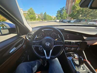 Alfa Romeo Giulia 2.0 Turbo 280 CV AT8 AWD Q4 Veloce Blu/Azzurro usata Latina