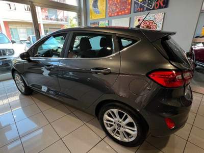 Ford Fiesta 1.1 75 CV 5 porte Titanium Grigio usata Urgnano