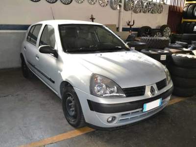 Renault Clio 1.2 cat 5 porte Ice Argento usata Castelnuovo Rangone