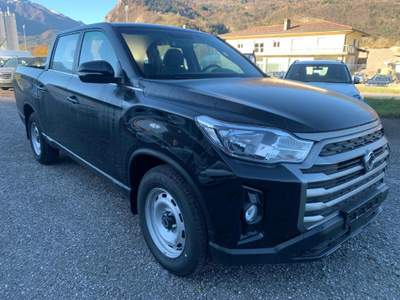SsangYong Rexton Sports 2.2 4wd double cab work XL Nero usata Tolmezzo