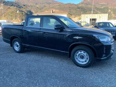 SsangYong Rexton Sports 2.2 4wd double cab work XL Nero usata Tolmezzo