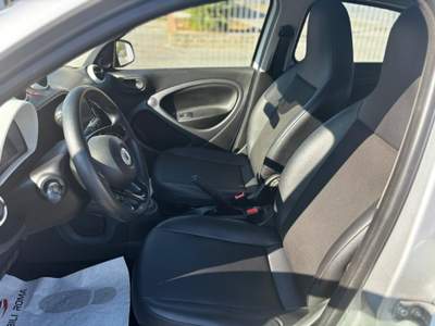Smart ForFour Condizioni ottime Bianco usata FIUMICINO