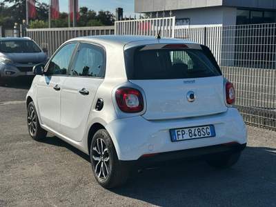 Smart ForFour Condizioni ottime Bianco usata FIUMICINO