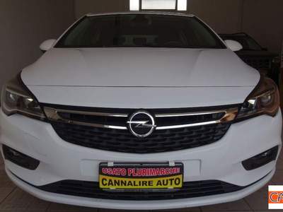Opel Astra  Bianco usata Brindisi