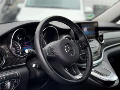 Mercedes-Benz Classe V d Automatic Avantgarde Extralong Nero usata Castelnuovo Rangone