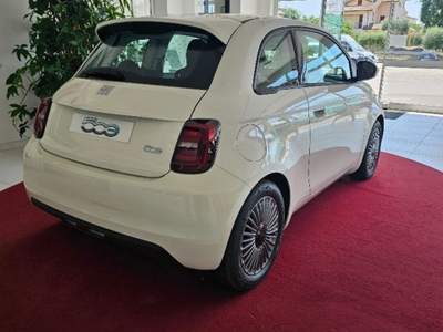 Fiat 500 Icon Berlina 42 kWh Bianco usata Mondolfo