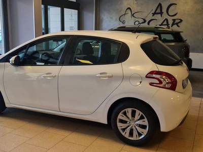 Peugeot 208 PureTech 68 5 porte Access Bianco usata Campobasso