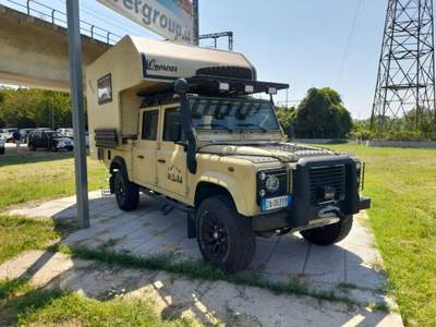 Land Rover Defender 130 2.5 Td5 cat CrewCab S Giallo usata Scarperia e San Piero