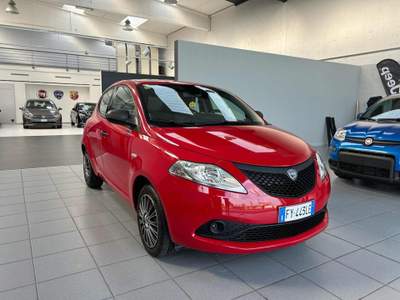 Lancia Ypsilon 1.2 69 CV 5 porte S&S Elefantino Blu Rosso usata Vercelli