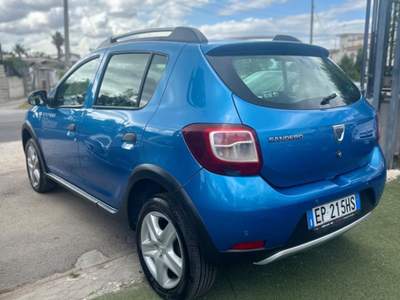 Dacia Sandero Stepway 1.5 dCi 8V 90CV Prestige Blu/Azzurro usata Volla