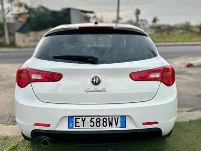 Alfa Romeo Giulietta Progression Bianco usata Volla