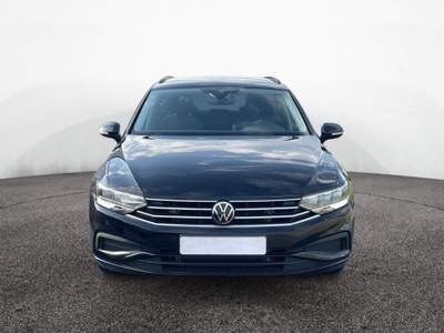 Volkswagen Passat 2.0 TDI Nero usata Rimini