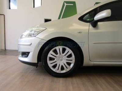 Toyota Auris 1.4 D-4D M-MT 5 porte Sol AUTOMATICA Argento usata Fino Mornasco