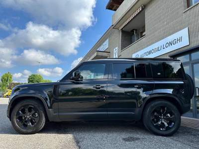 Land Rover Defender 110 3.0D I6 250 CV AWD Auto SE " TETTO-GANCIO T." Nero usata Seriate