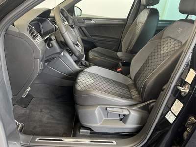 Volkswagen Tiguan 1.5 eTSI 150 CV ACT DSG R-Line Nero usata Castelnuovo Rangone