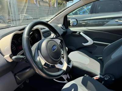 Ford Ka 1.2 8V 69CV Titanium Nero usata Cassino