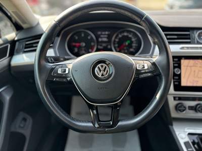 Volkswagen Passat Condizioni ottime Nero usata FIUMICINO