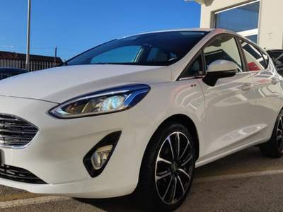Ford Fiesta 1.5 TDCi 5 porte Titanium OCCASIONE USATO Bianco usata Salerno