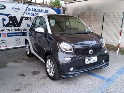 Smart ForTwo 70 1.0 twinamic Passion Nero usata SAN GIUSEPPE VESUVIANO