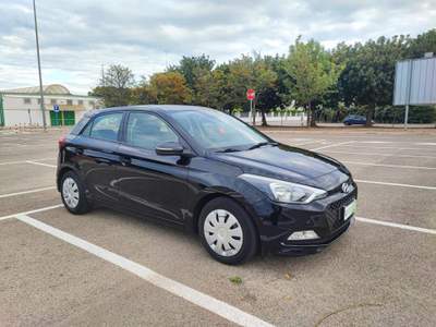 Hyundai i20 1.1 CRDi 12V 5 porte Classic Nero usata Lecce