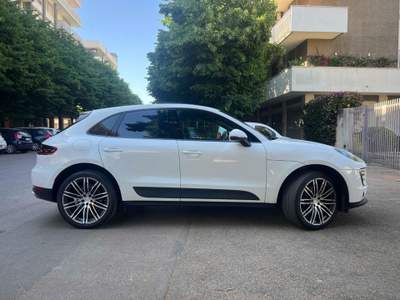 Porsche Macan 2.0 Bianco usata Lecce