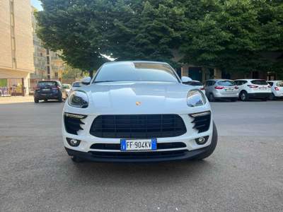 Porsche Macan 2.0 Bianco usata Lecce