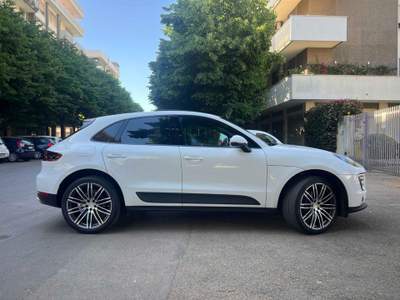 Porsche Macan 2.0 Bianco usata Lecce