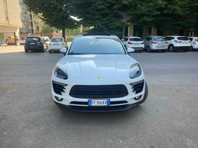 Porsche Macan 2.0 Bianco usata Lecce
