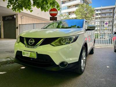 Nissan Qashqai 1.5 dCi Acenta Premium Bianco usata Lecce