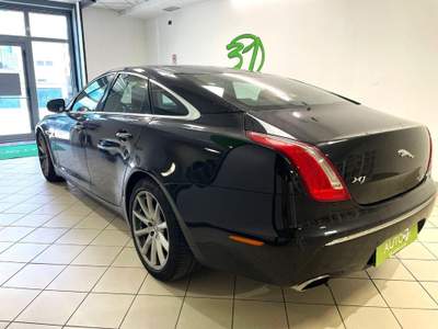 Jaguar XJ 3.0D V6 Portfolio Nero usata Trento