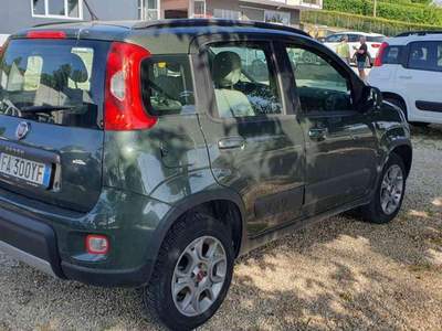 Fiat Panda 1.3 MJT 95 CV S&S 4x4 Verde usata Penne