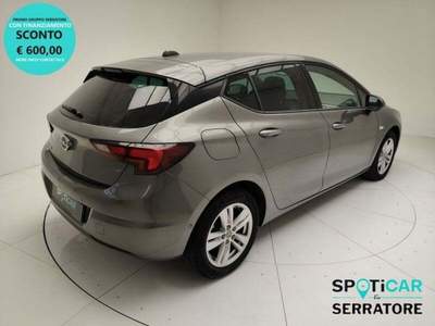 Opel Astra IV GS LINE 1.2 T 110 cv Grigio usata Erba