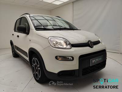 Fiat Panda III 2021 1.0 firefly hybrid City Life s&s 70cv 5p.ti Bianco usata Erba