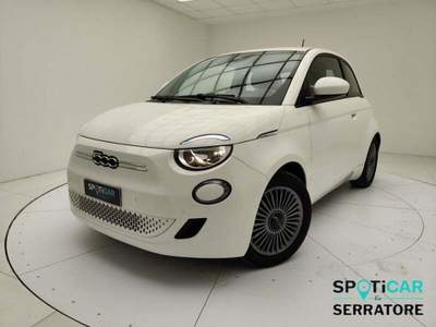 Fiat 500 IV 2020 500e 42 kWh Icon Bianco usata Erba